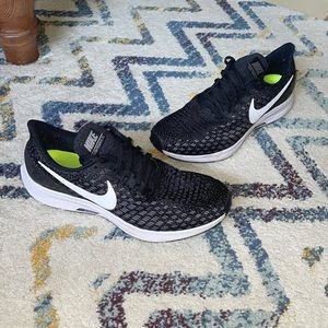 Nike Pegasus running